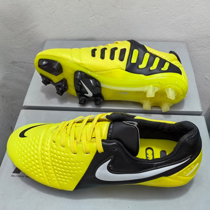 Nike CTR360