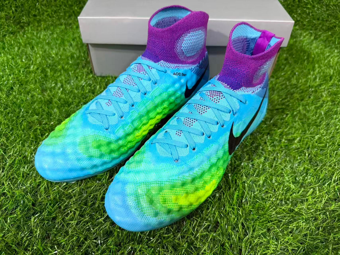 Nike Magista