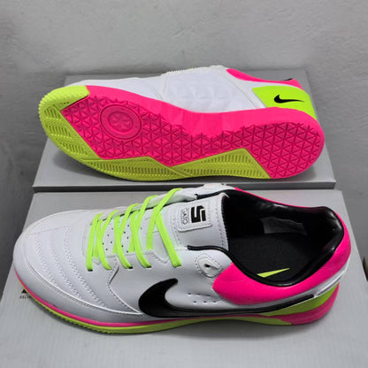 Nike Gato