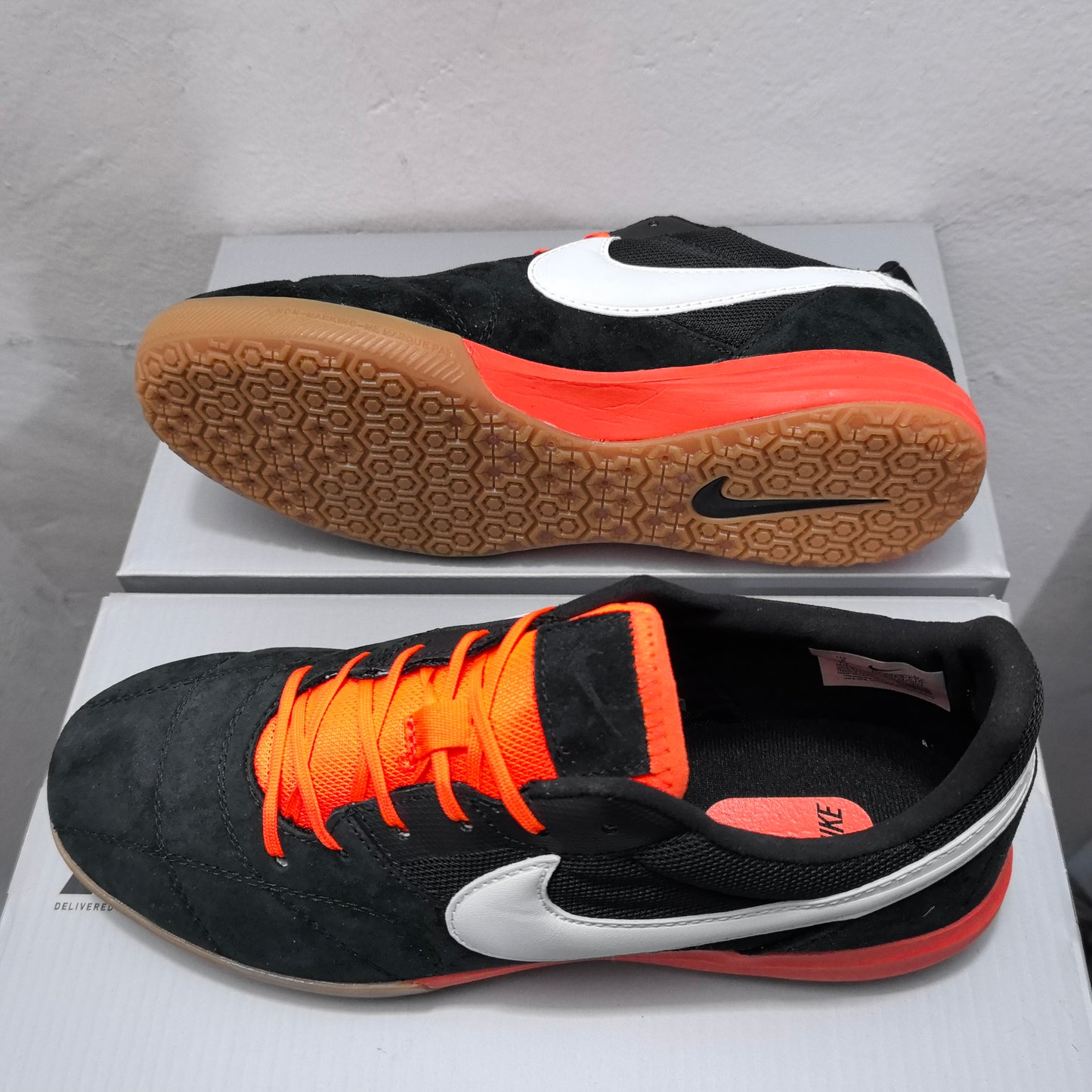 Nike Gato